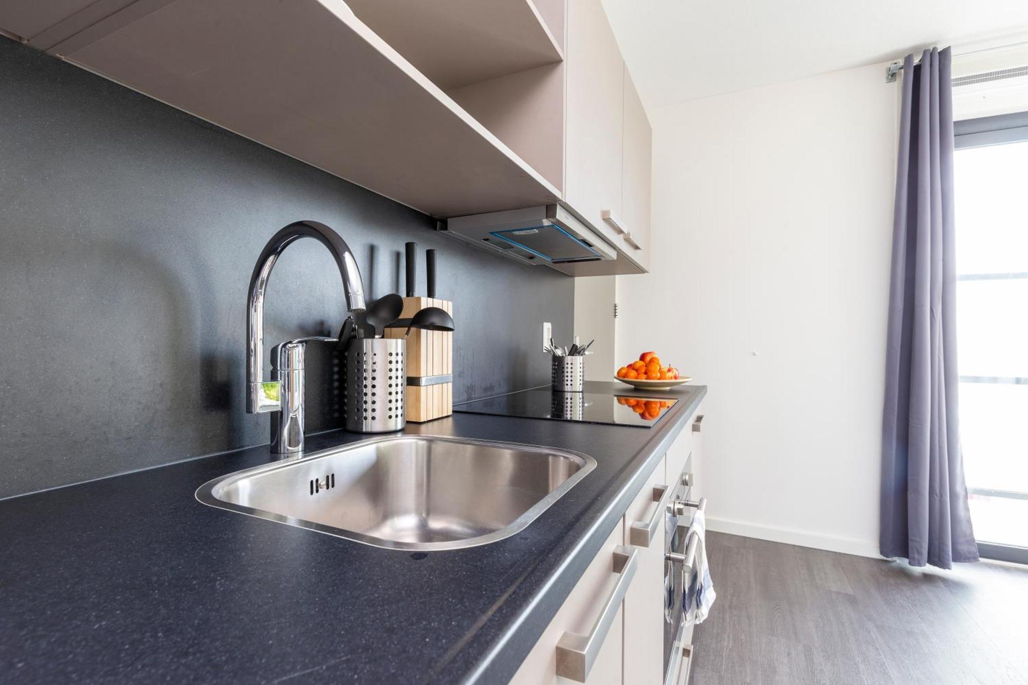 Family Executive Studio With Balcony Open Delft Utopia Flora 20F Exterior foto